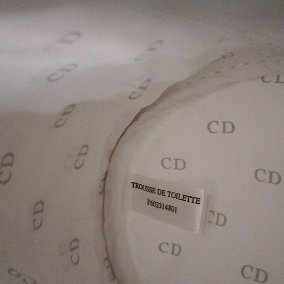 Dior Beauty bag - Picture 10 of 16